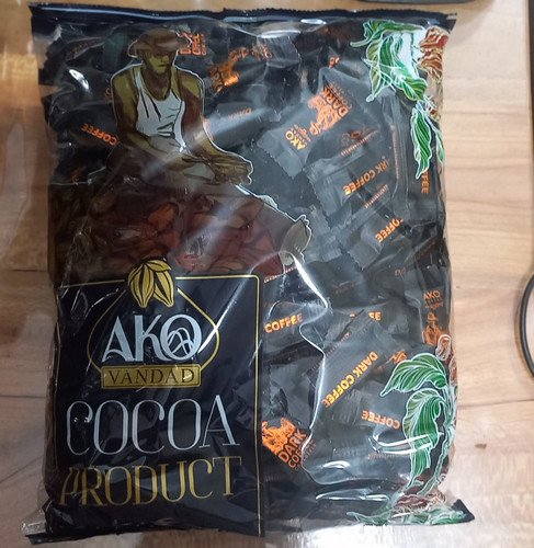 شکلات آکو با طعم قهوه